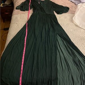 Banana Republic Emerald Green Quarter Sleeve Silk Dress